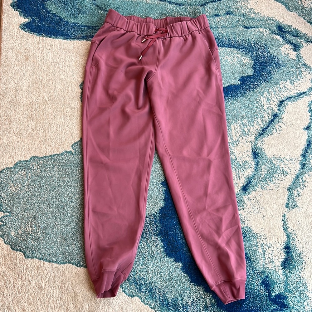 lululemon joggers